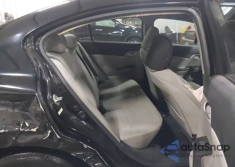 2013 Honda Civic Lx z USA, uszkodzony, nr VIN 2HGFB2F55DH553961